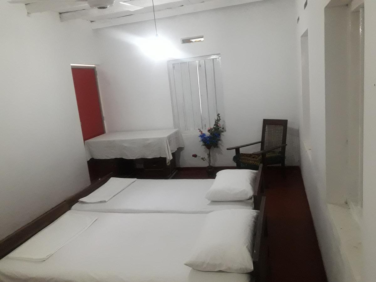 ホテルInternational Meditation Center ミリッサ エクステリア 写真